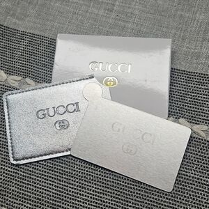 Gucci Metallic Silver Key Card Holder